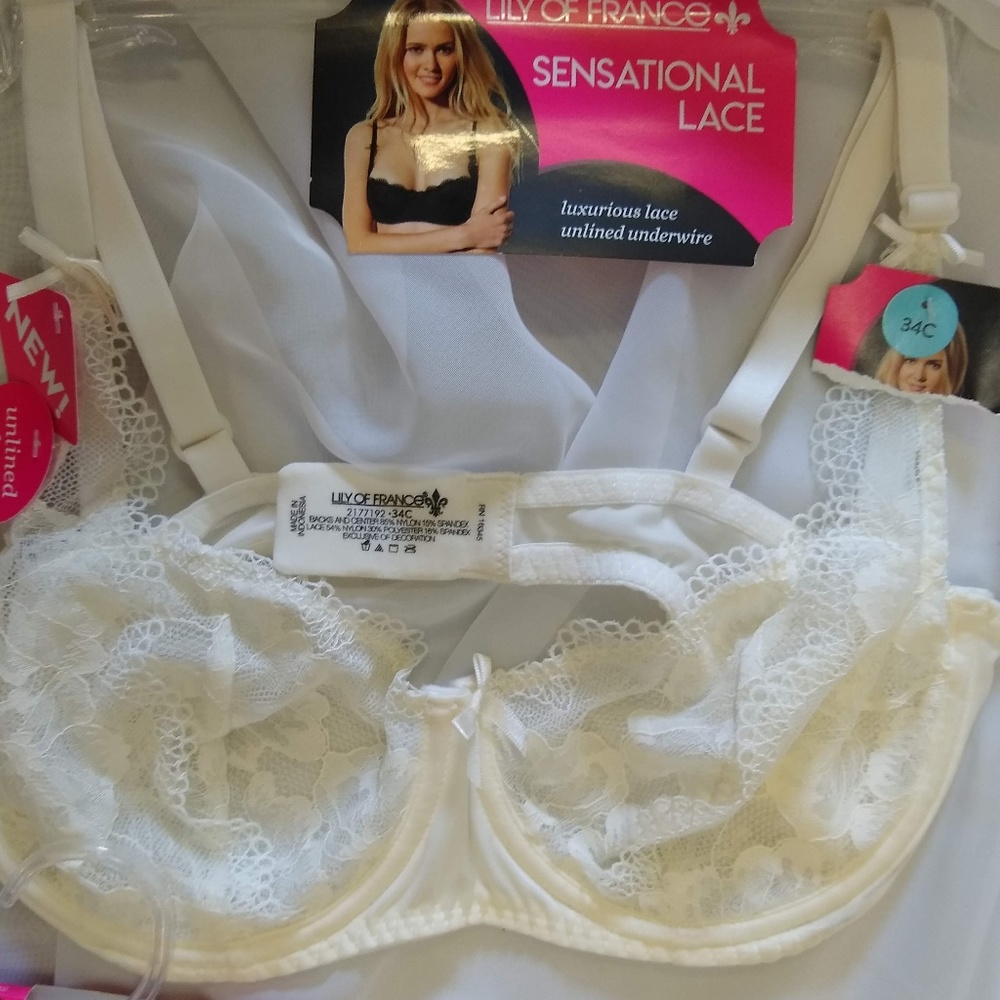NWT Luxurious White Lace Bra Lingerie - Picture 2 of 8